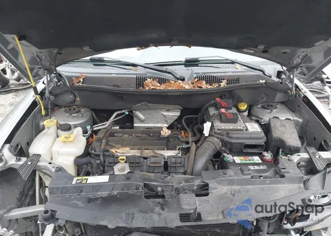 2016 Jeep Compass Sport z USA, uszkodzony, nr VIN 1C4NJCBA6GD525397